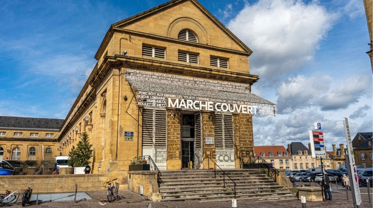 Metz marché couvert extérieur et produits locaux 
