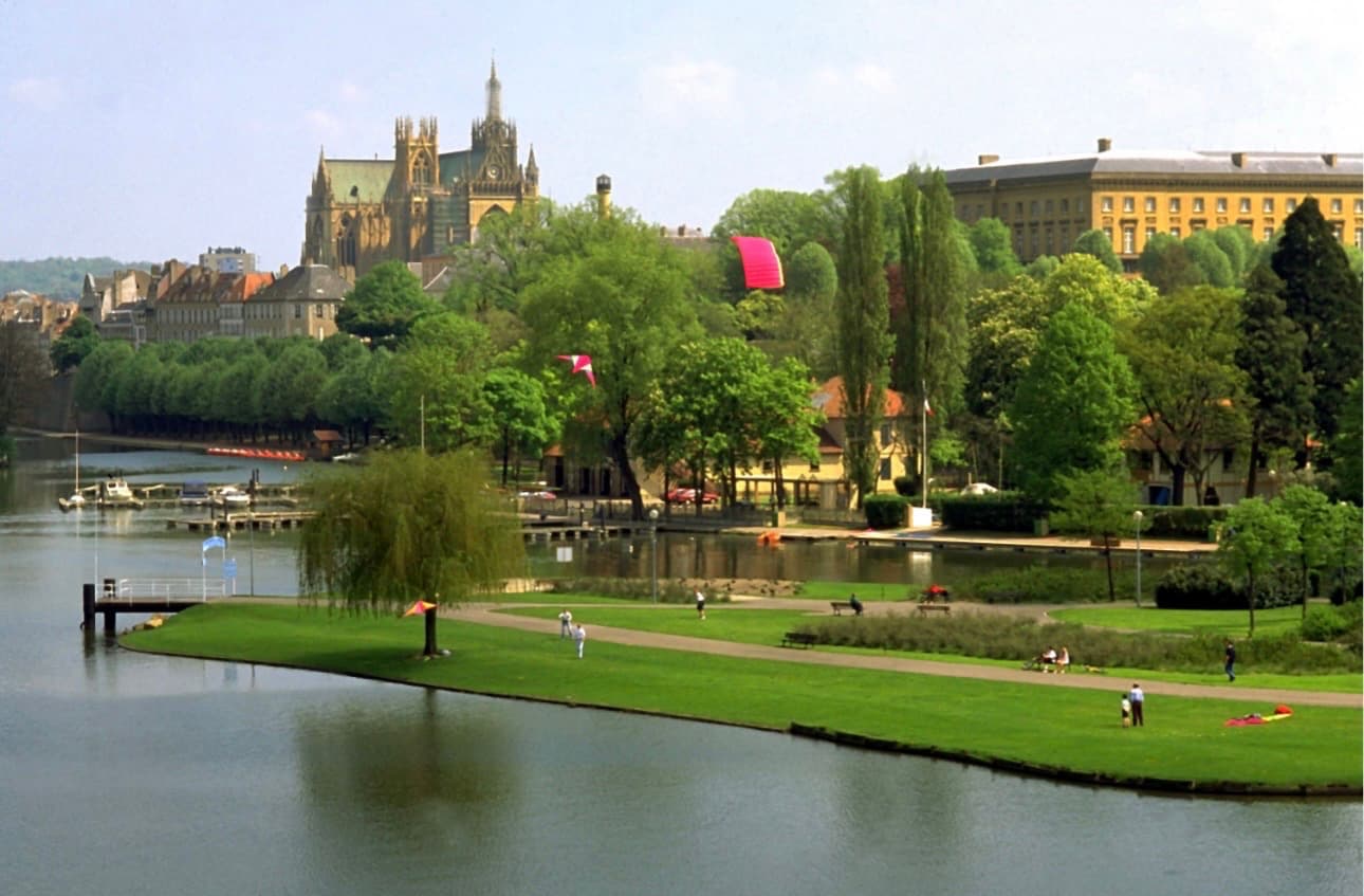 plan d’eau Metz accès centre-ville à pied