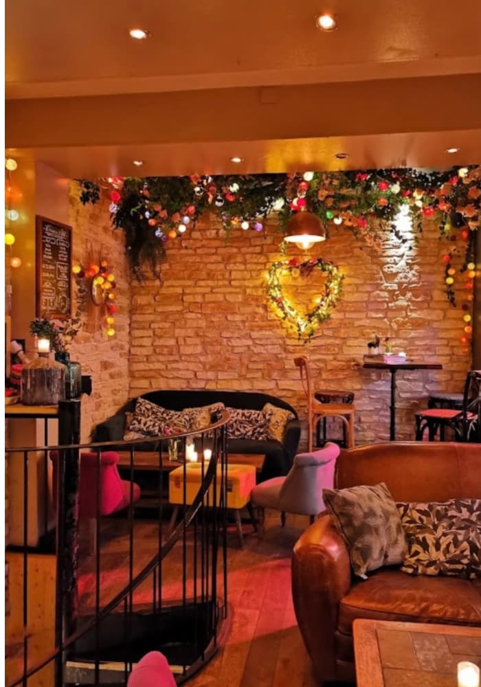 restaurant Chez Cerise à Metz avec ambiance élégante et romantique pour un dîner en amoureux