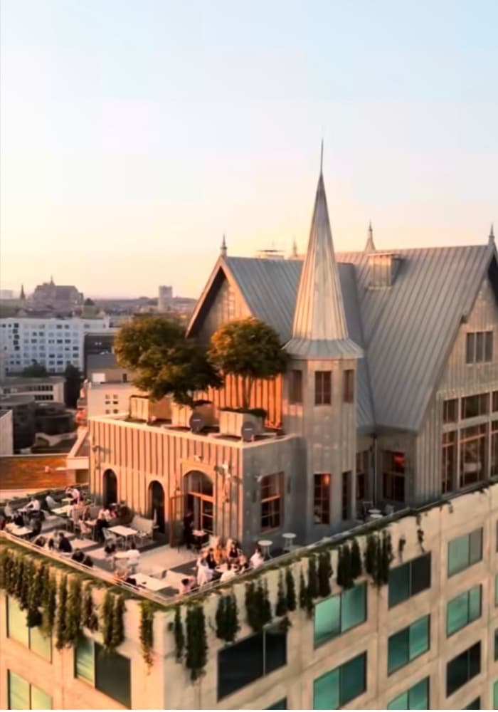rooftop de la maison heler pour un apéritif en amoureux
